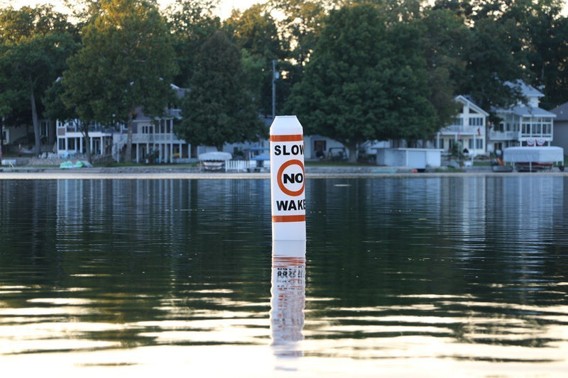 Load image into Gallery viewer, Solar Illuminating Buoy