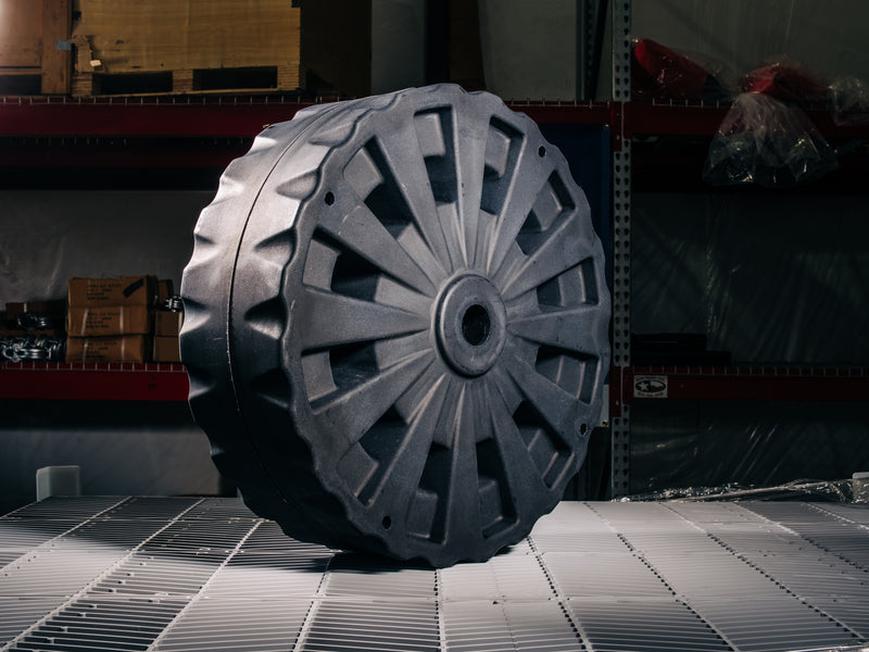 Load image into Gallery viewer, Molded Dock Tire