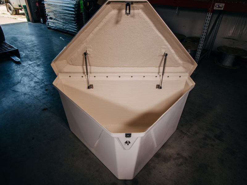 Load image into Gallery viewer, Dock Box | Model 432 | Triangle | 51" x 27" x 31"